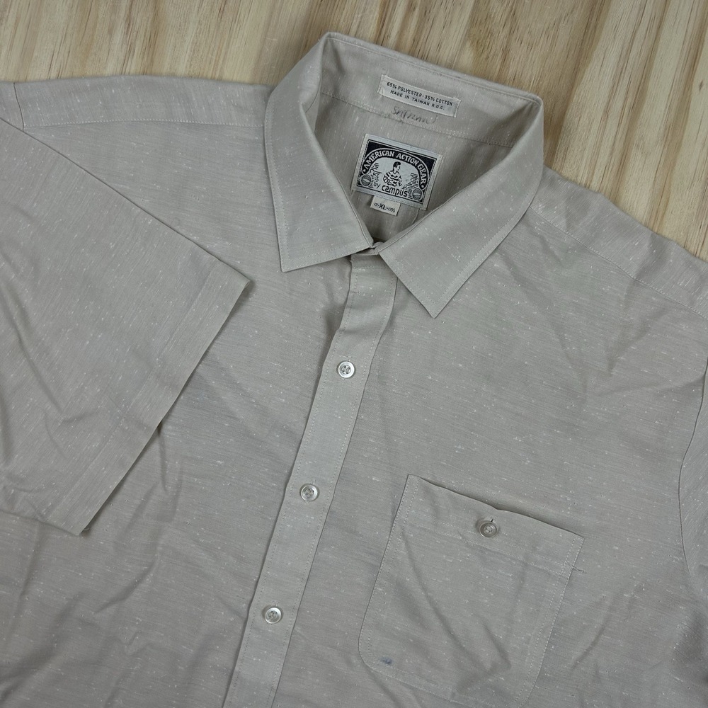 Campus VTG American Action Gear Men's XL Tan Short Sleeve Button Lightweight